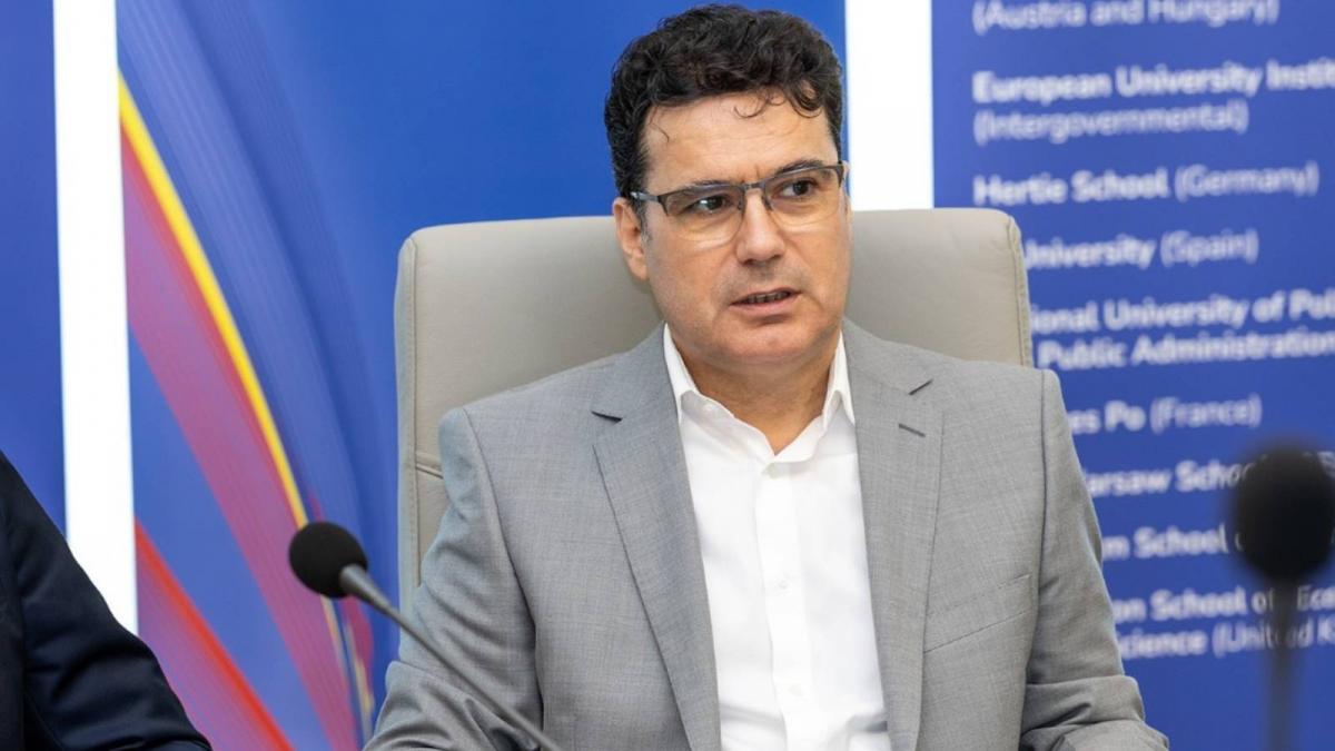 Remus Pricopie Simion poate castiga in turul doi Pro europenii trebuie sa gaseasca o solutie pentru excluderea lui Simion