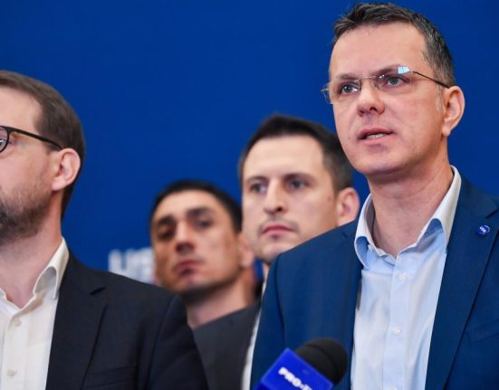 USR contesta decizia BEC in instanta Un abuz grav Vom promova campania lui Nicusor Dan pe conturile personale