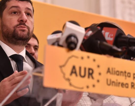 AUR nu va negocia cu Victor Ponta pentru voturi Tradator politic impostor fara principii