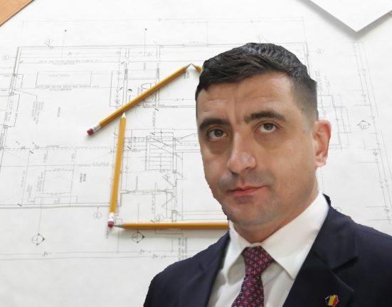 AUR promite Case la 1 leu in programul de guvernare