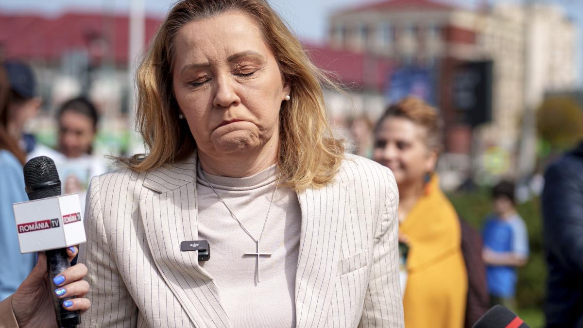 Elena Lasconi locul 5 in Campulung unde e primar