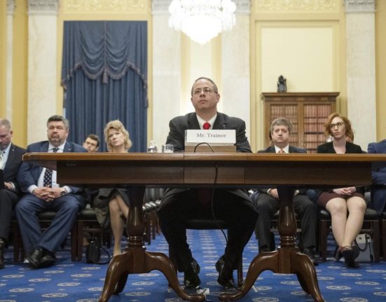 Emisarii lui Trump au sosit in Romania pentru alegerile de duminica Lovitura mare pentru George Simion
