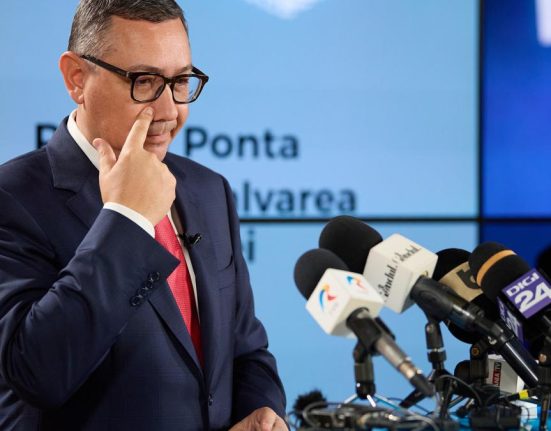Firma Kensington il da in judecata pe Ponta