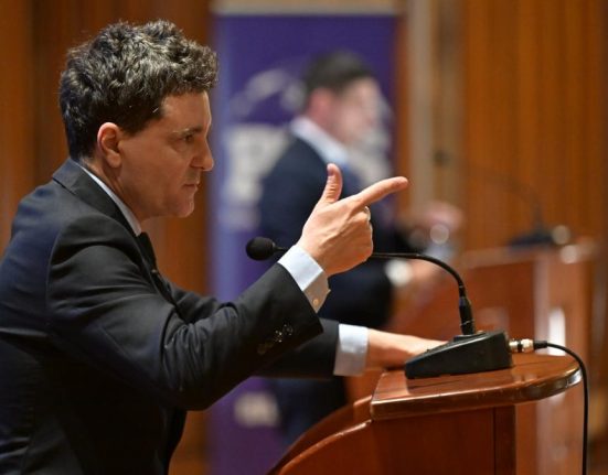 Nicusor Dan Romania nu isi permite sa discute despre alegeri anticipate sau despre Calin Georgescu ca prim ministru