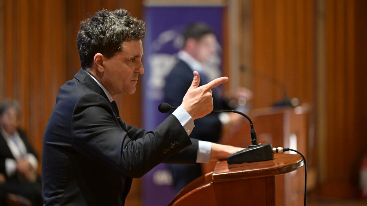 Nicusor Dan Romania nu isi permite sa discute despre alegeri anticipate sau despre Calin Georgescu ca prim ministru