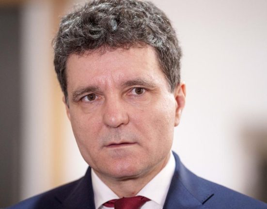 Nicusor Dan a calculat numarul necesar de votanti