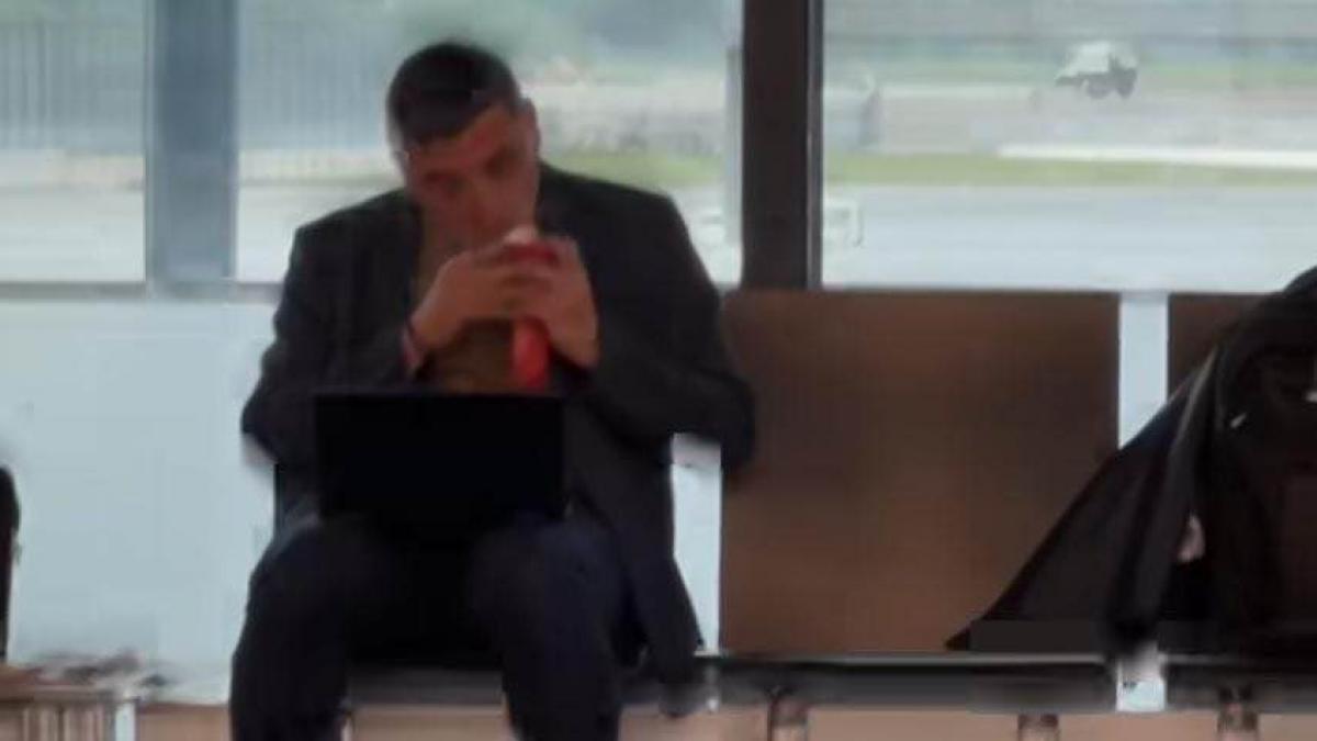 Plecare misterioasa a lui George Simion la Viena