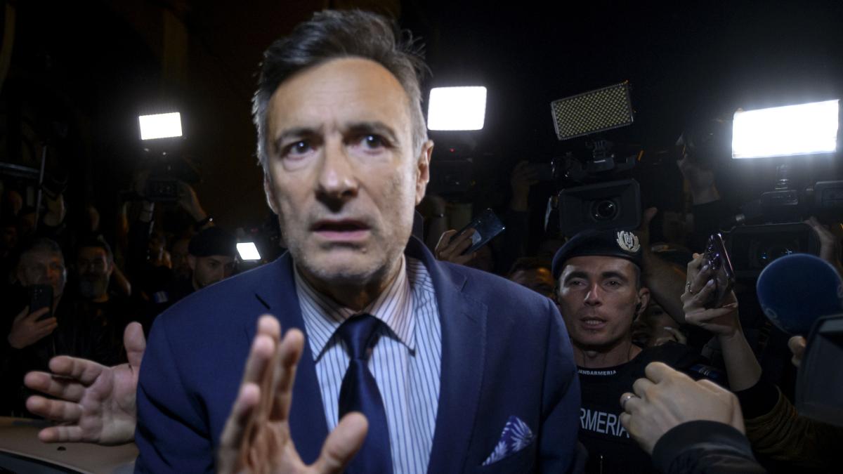 Prima reactie a lui Florian Coldea dupa pozele publicate de Elena Lasconi cu Nicusor Dan si Victor Ponta