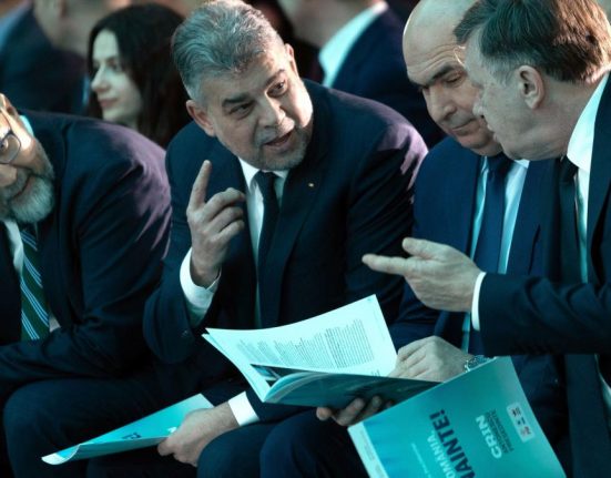 Tensiuni si acuzatii Se rupe Coalitia dupa esecul lui Antonescu