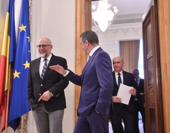 Audieri rapide Guvernul Bolojan este votat azi in Parlament