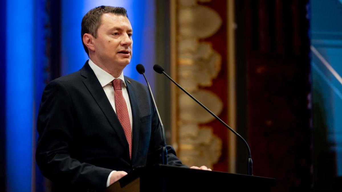 Cosmin Marinescu Deficitul bugetar devine constanta structurala