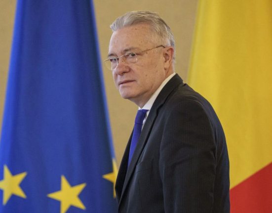 Cristian Diaconescu ramane consilier prezidential pentru aparare