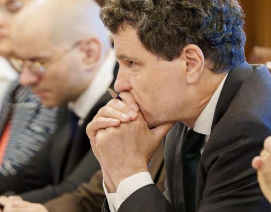 Discutii la Cotroceni despre masurile economice si impozite