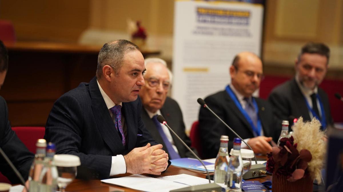 Guvernul doreste taxarea profitului excesiv al bancilor
