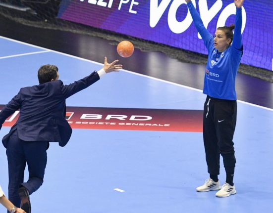 Nicushor Dan a ratat o lovitura la retragerea Cristinei Neagu
