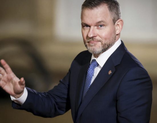 Premierul slovac cere neutralitate presedintele a reactionat rapid
