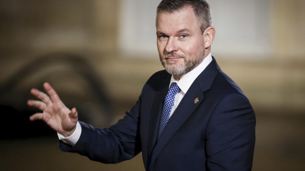 Premierul slovac cere neutralitate presedintele a reactionat rapid
