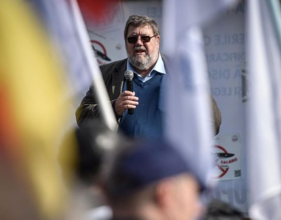 Presedintele Nicusor Dan discuta luni cu sindicatele