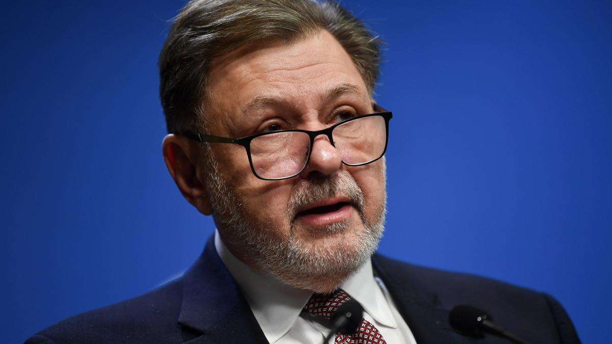 Rafila il critica pe Ghinea dupa negocieri Dansul intelege greu Caciu Iesirile nu ne ajuta