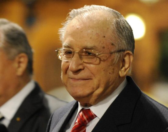 Starea de sanatate a lui Ion Iliescu internat la ATI
