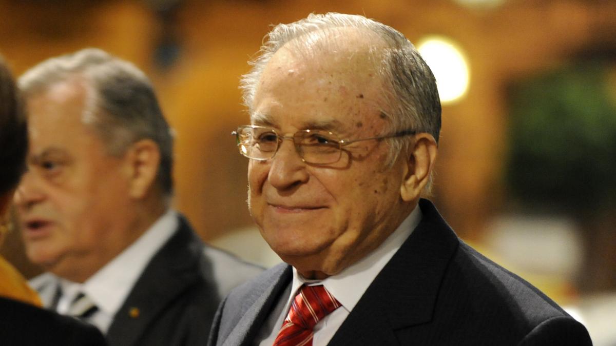 Starea de sanatate a lui Ion Iliescu internat la ATI