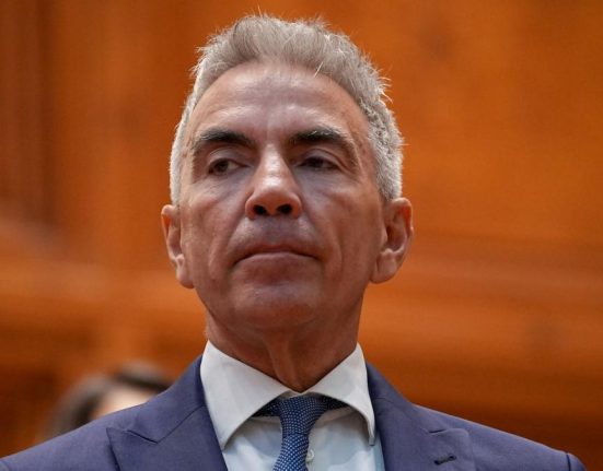 Angajatii din Guvern cer demisia vicepremierului Anastasiu