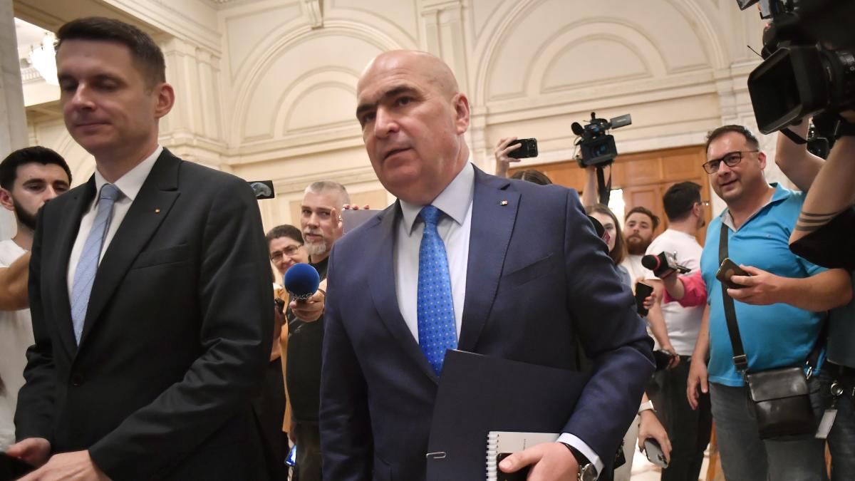 Bolojan anunta masuri fiscale Datoriile afecteaza drepturile de stat
