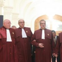 Bolojan despre primele judecatorilor CCR Sa se incadreze in buget