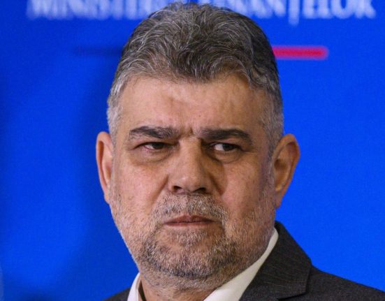 Ciolacu il acuza pe Bolojan de minciuni despre Romania