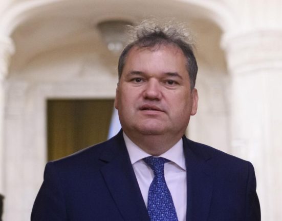 Cseke Attila a redus salariile din Ministerul Dezvoltarii