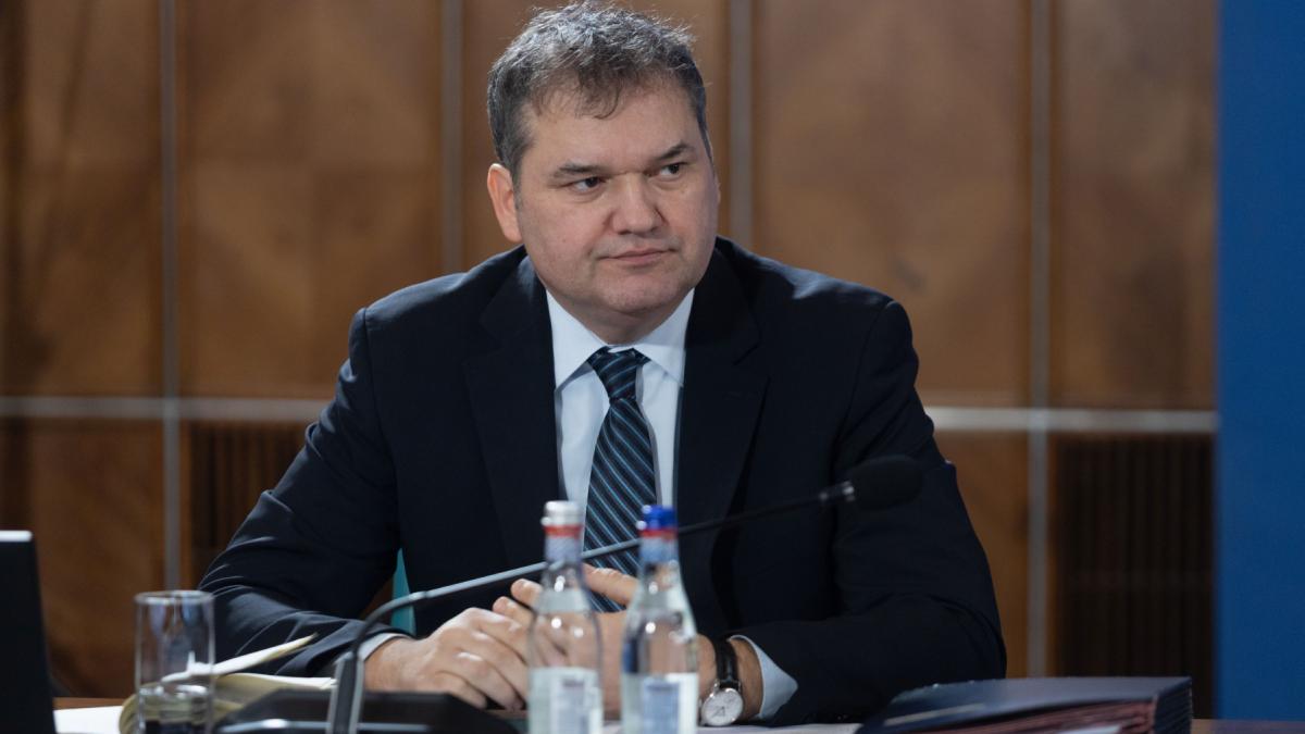 Desfiintarea indemnizatilor pentru membri la prima institutie