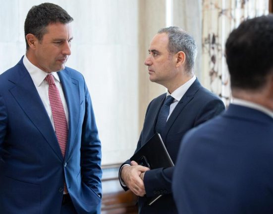 Dezastru bugetar deficit mai mare in 6 luni