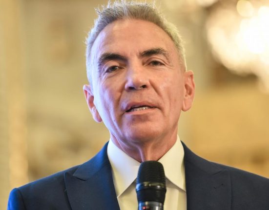 Dragos Anastasiu Mi ar placea sa fiu atat de bogat