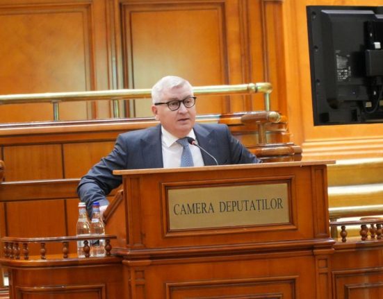 Florin Roman il ataca pe Ilie Bolojan Stoparea investitiilor nu are legatura cu liberalismul adevarat