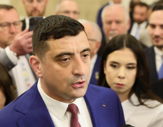 George Simion anunta ca AUR depune motiune de cenzura