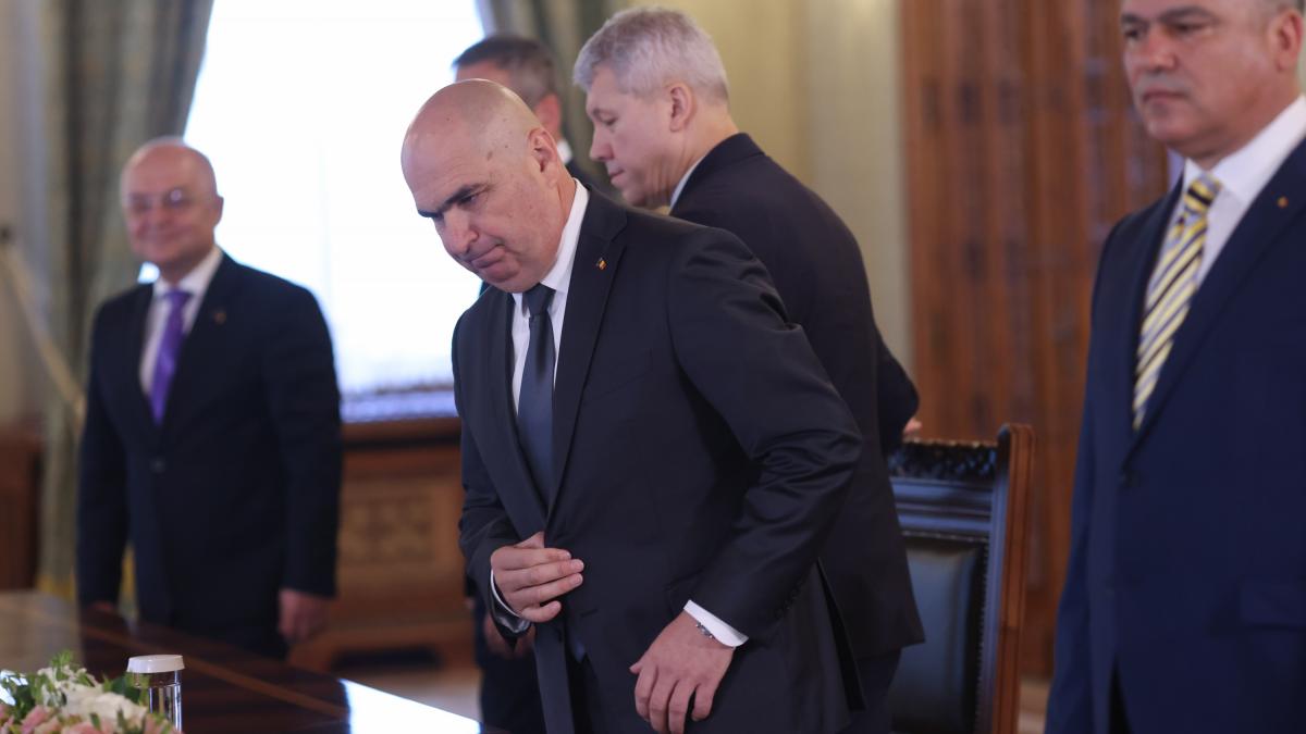 Liderii PNL saluta evitarea retrogradarii Romaniei la ratingul Junk