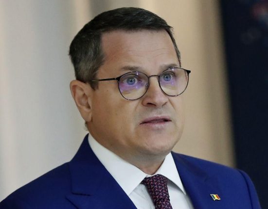 Mesajul lui Eduard Hellvig pentru Guvern Romania are oameni reali