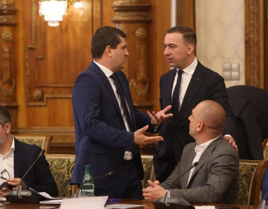 Ministrul Economiei USR are dificultati cu PSD