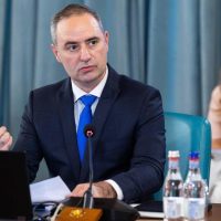 Ministrul Finantelor Trebuie curatenie in sinecuri si privilegii