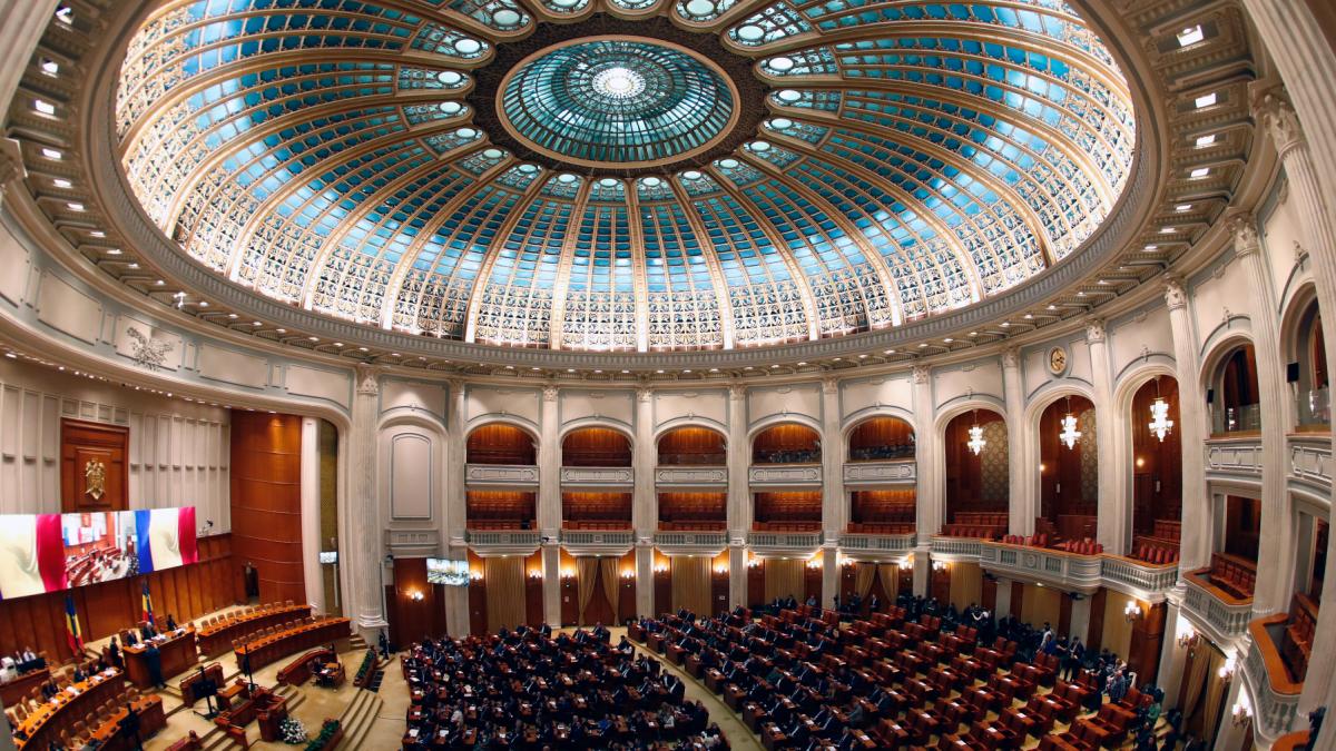Motioneau AUR impotriva Guvernului Bolojan azi in Parlament