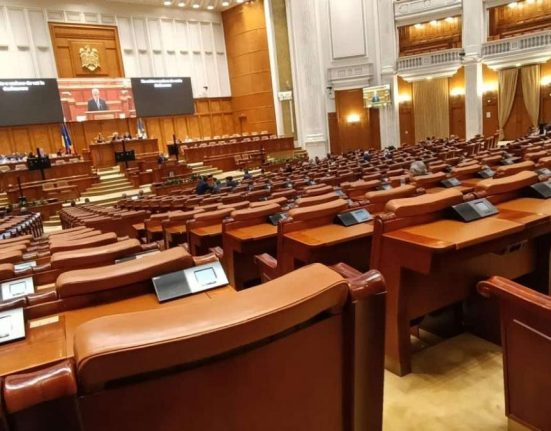 Motunea AUR impotriva Guvernului Bolojan se voteaza azi