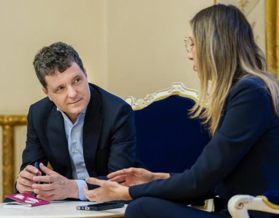 Nicusor Dan Salut reforma Romsilva si eliminarea functiilor decorative