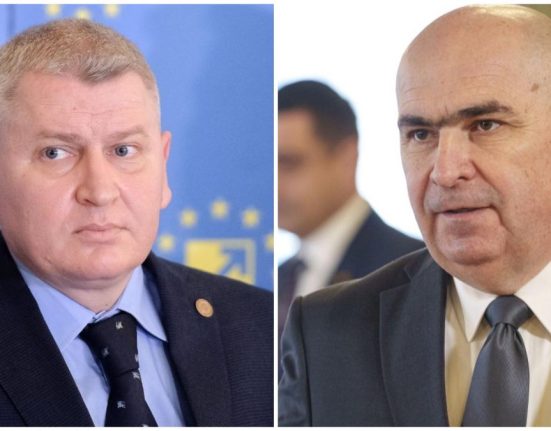 Schimb de replici dure la Congresul PNL intre Roman si Bolojan