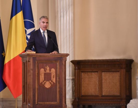 Vicepremierul Anastasiu Pensionatul la 50 de ani nu e normal