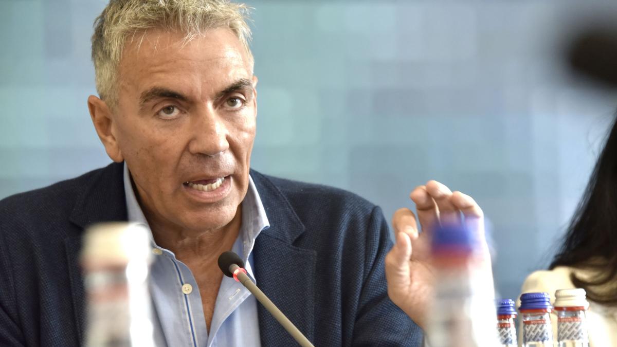 Vicepremierul Anastasiu explica masurile de austeritate