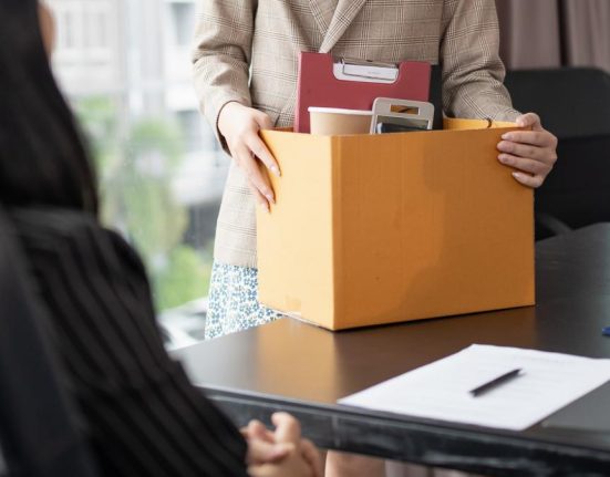 Concedieri masive in administratia locala 40000 de posturi desfiintate
