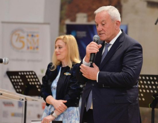 Constantin Toma Sunt parte din echipa lui Titus Corlatean
