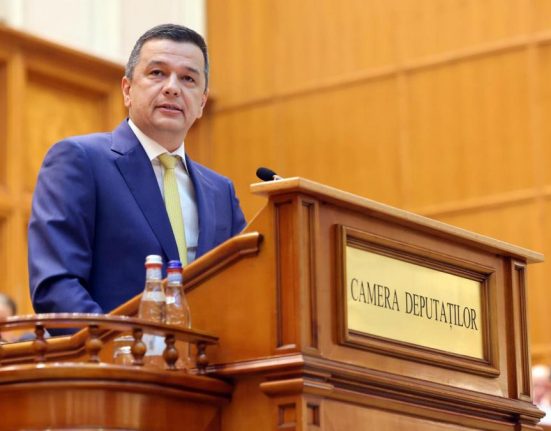 Grindeanu il critica pe Bolojan Discutam doar despre negative