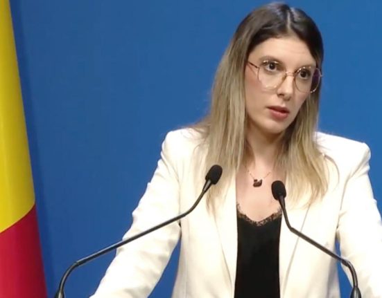 Ministrul Mediului Apele Romane platesc 54000 euro lunar