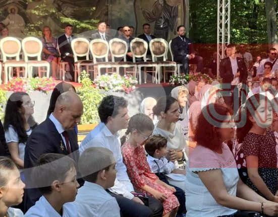 Nicusor Dan despre vizita la manastirea Sambata de Sus
